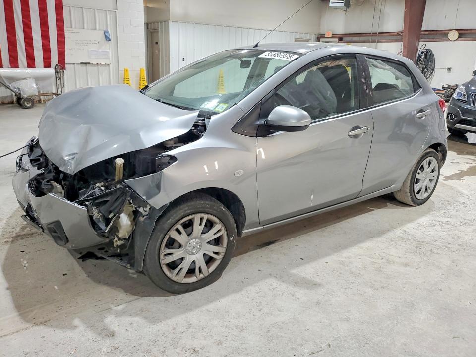 2013 Mazda Mazda2 მანქანა იყიდება აუქციონზე, vin: JM1DE1KY4D0167575, აუქციონის ნომერი: 55886926
