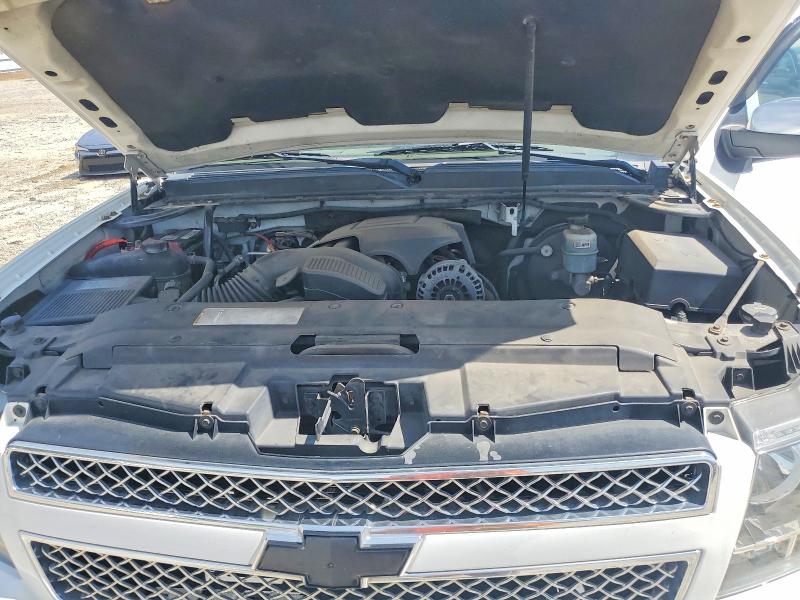 56298496 :رقم المزاد ، 1GNFC36029R304277 vin ، 2009 Chevrolet Suburban مزاد بيع