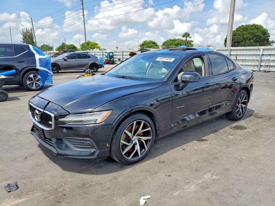 2020 Volvo S60 მანქანა იყიდება აუქციონზე, vin: 7JRA22TKXLG072053, აუქციონის ნომერი: 58021636