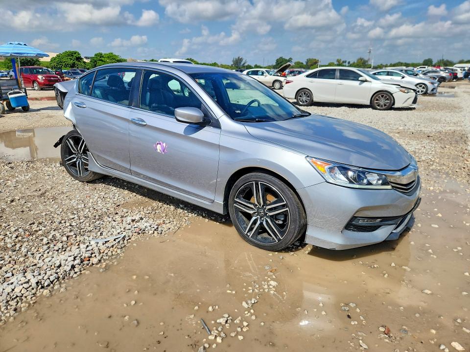 2017 Honda Accord მანქანა იყიდება აუქციონზე, vin: 1HGCR2F59HA278372, აუქციონის ნომერი: 57607316