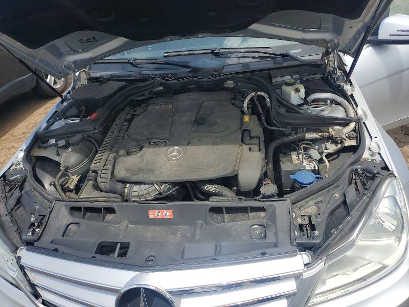 2013 Mercedes-benz C მანქანა იყიდება აუქციონზე, vin: WDDGF8AB9DR246337, აუქციონის ნომერი: 56312906