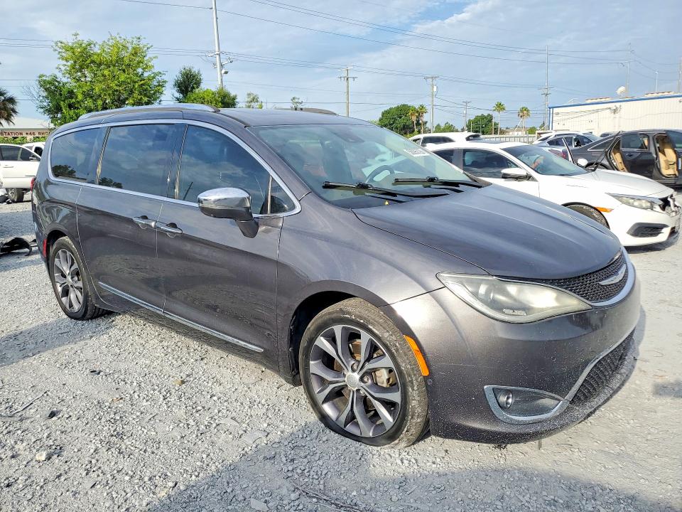 Auction sale of the 2018 Chrysler Pacifica, vin: 2C4RC1GG6JR106791, lot number: 58095726