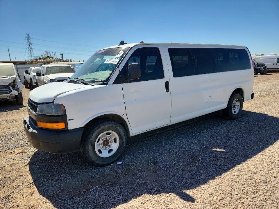 57611106 :رقم المزاد ، 1GAZGNFG4L1275267 vin ، 2020 Chevrolet Express G3500 مزاد بيع