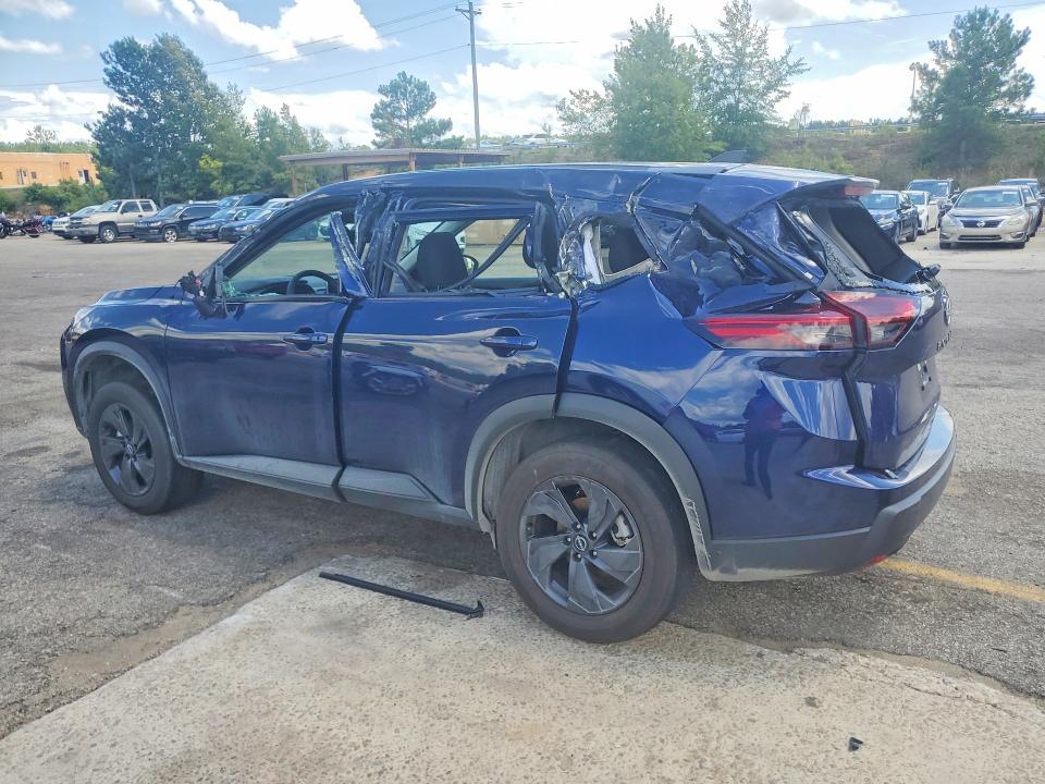 57681966 :رقم المزاد ، 5N1BT3BA3TC775916 vin ، 2026 Nissan Rogue مزاد بيع