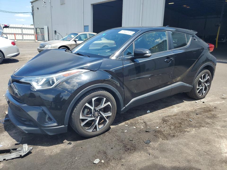 57940676 :رقم المزاد ، NMTKHMBX6JR029776 vin ، 2018 Toyota C-hr مزاد بيع