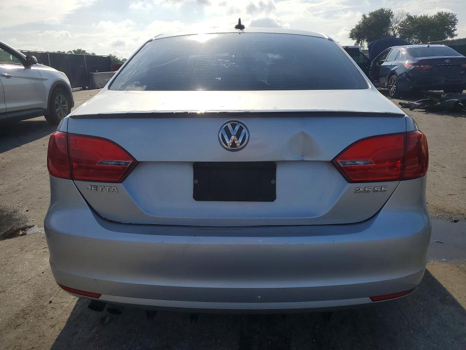 57932716 :رقم المزاد ، 3VWDX7AJ4BM315720 vin ، 2011 Volkswagen Jetta مزاد بيع