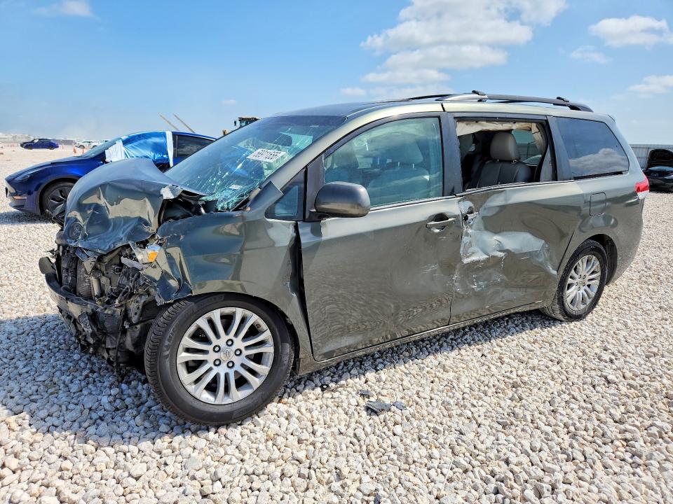 Продажа на аукционе авто 2012 Toyota Sienna, vin: 5TDYK3DC5CS268496, номер лота: 58911556