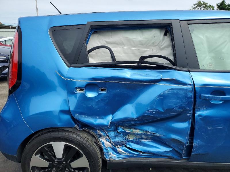 57941686 :رقم المزاد ، KNDJP3A59K7024688 vin ، 2019 Kia Soul مزاد بيع