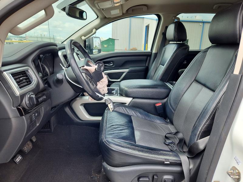 58104416 :رقم المزاد ، 1N6AA1E56JN513749 vin ، 2018 Nissan Titan مزاد بيع