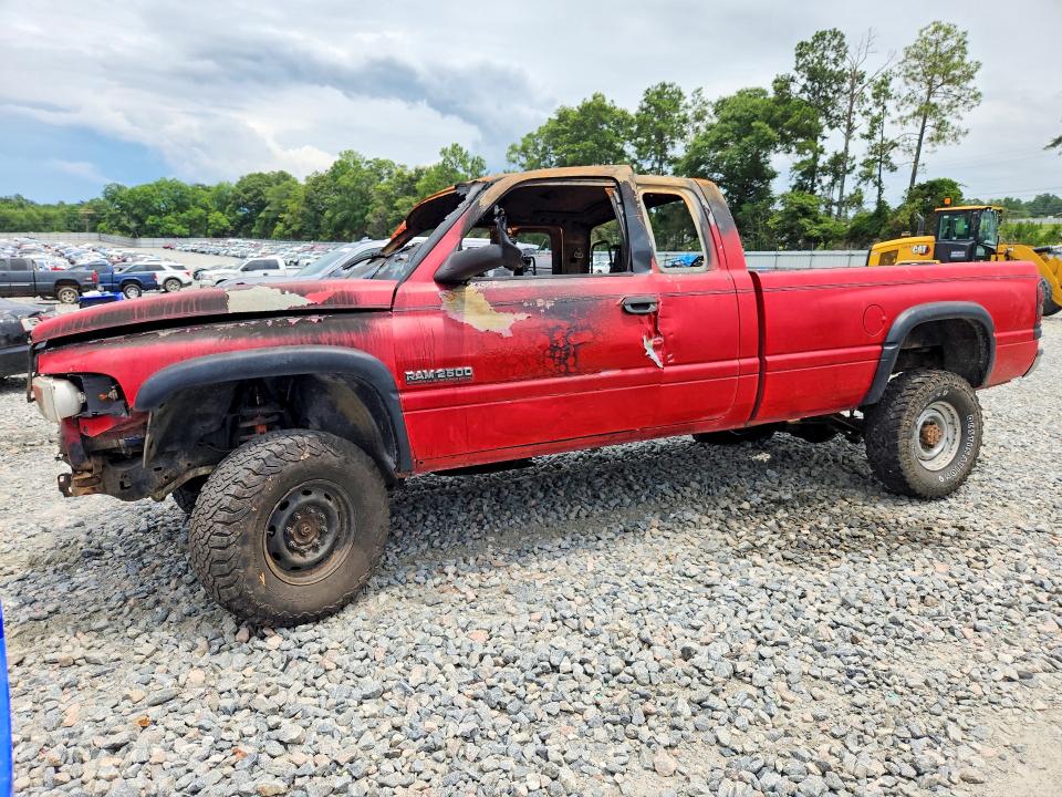 58600116 :رقم المزاد ، 3B7KF23632M266941 vin ، 2002 Dodge Ram 2500 مزاد بيع