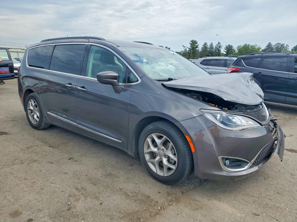 Продажа на аукционе авто 2017 Chrysler Pacifica, vin: 2C4RC1BG2HR514416, номер лота: 56193816