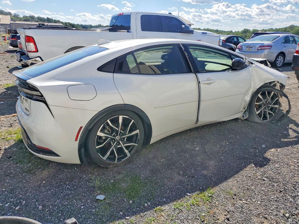 57900046 :رقم المزاد ، JTDACACU4R3036639 vin ، 2024 Toyota Prius Prime مزاد بيع