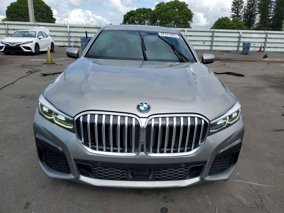 2021 Bmw 750 მანქანა იყიდება აუქციონზე, vin: WBA7U2C0XMCF49980, აუქციონის ნომერი: 57741326