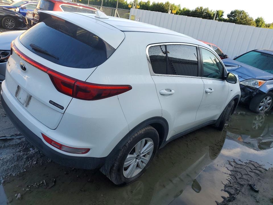 Продаж на аукціоні авто 2018 Kia Sportage, vin: KNDPMCAC7J7394196, номер лоту: 57710316