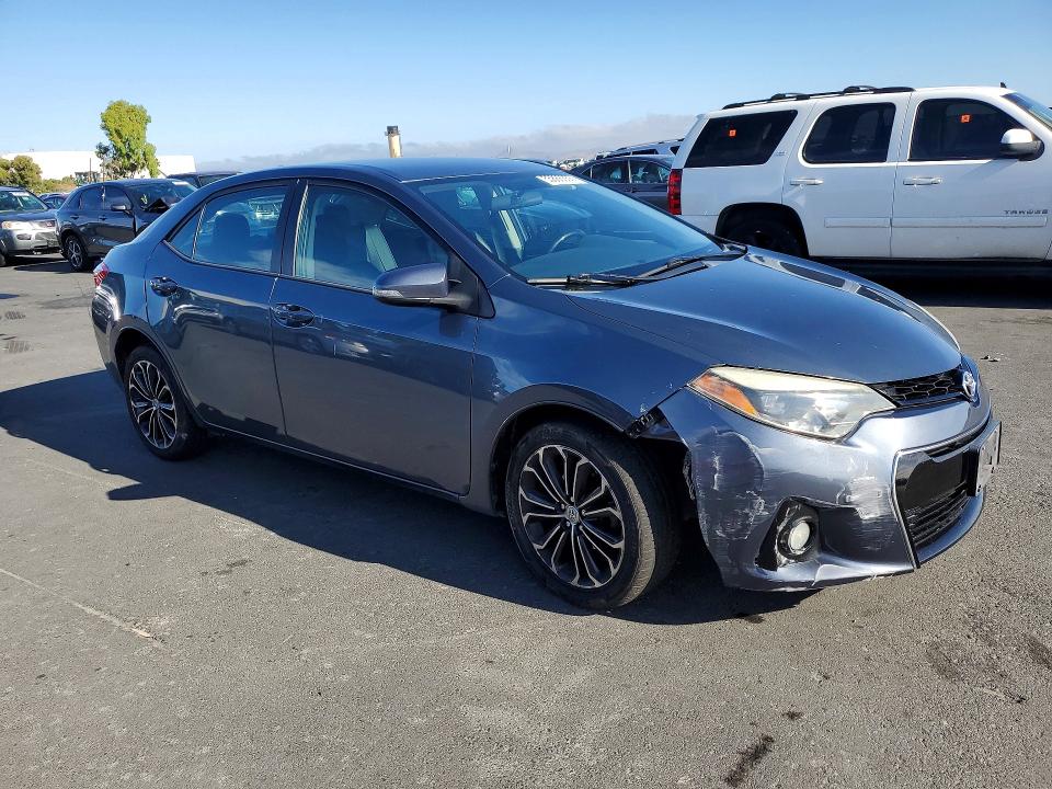 55886356 :رقم المزاد ، 5YFBURHEXGP464821 vin ، 2016 Toyota Corolla مزاد بيع
