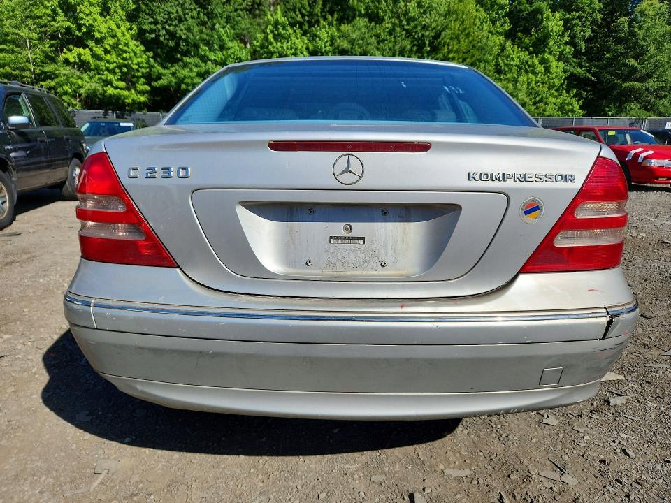 2004 Mercedes-benz C მანქანა იყიდება აუქციონზე, vin: WDBRF40J04F459682, აუქციონის ნომერი: 57140166