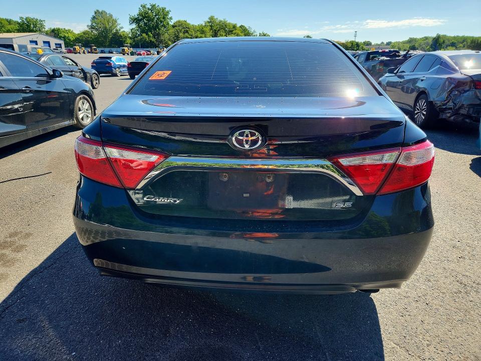 58369016 :رقم المزاد ، 4T1BF1FKXHU805316 vin ، 2017 Toyota Camry مزاد بيع