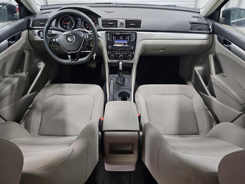 2017 Volkswagen Passat მანქანა იყიდება აუქციონზე, vin: 1VWAT7A39HC083075, აუქციონის ნომერი: 55353086