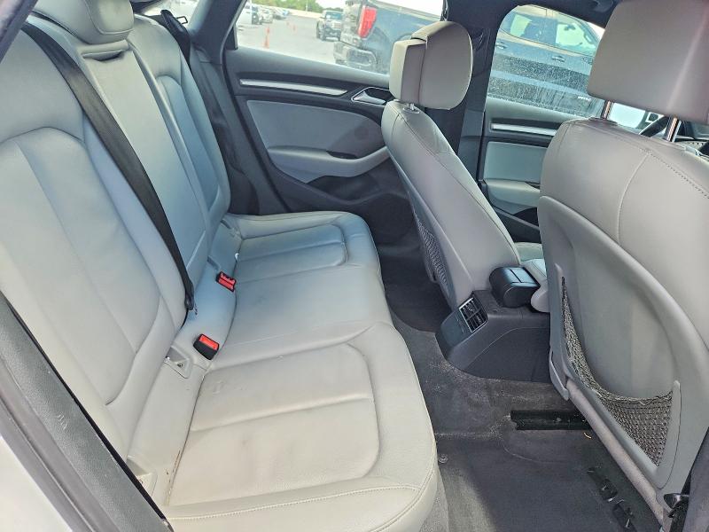 Продажа на аукционе авто 2019 Audi A3, vin: WAUBEGFF7KA125277, номер лота: 58572376