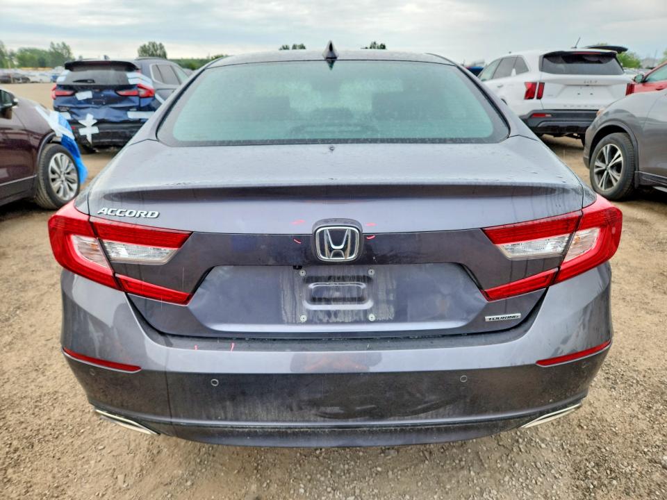 Продажа на аукционе авто 2019 Honda Accord, vin: 1HGCV1F90KA807224, номер лота: 58407836
