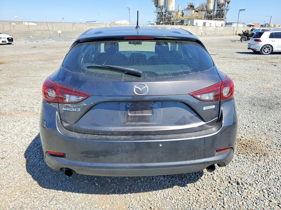 2017 Mazda 3 მანქანა იყიდება აუქციონზე, vin: 3MZBN1K76HM115363, აუქციონის ნომერი: 56704366