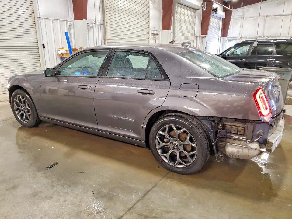 56412506 :رقم المزاد ، 2C3CCAGG2JH165577 vin ، 2018 Chrysler 300 مزاد بيع