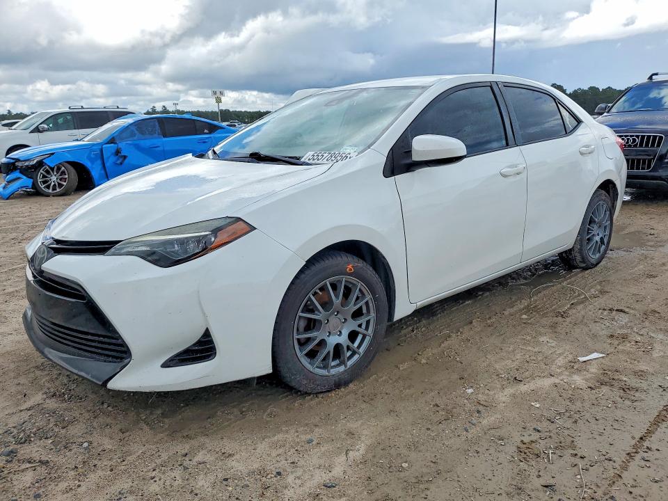Aukcja sprzedaży 2017 Toyota Corolla, vin: 5YFBURHE5HP703712, numer aukcji: 55578956
