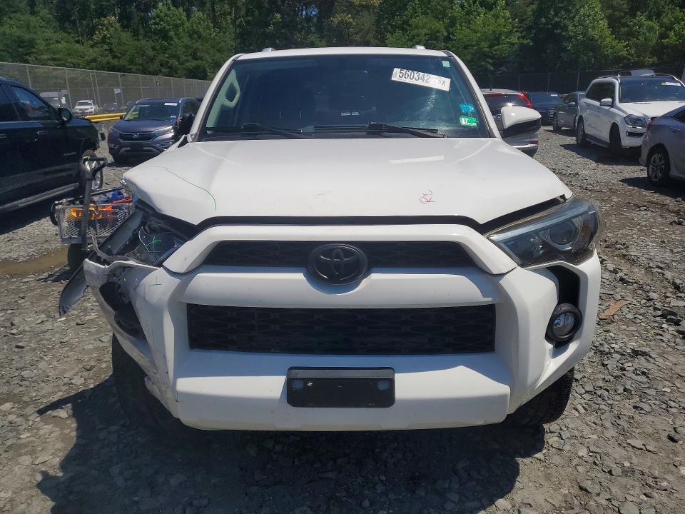 56034226 :رقم المزاد ، JTEBU5JR6F5272714 vin ، 2015 Toyota 4runner مزاد بيع