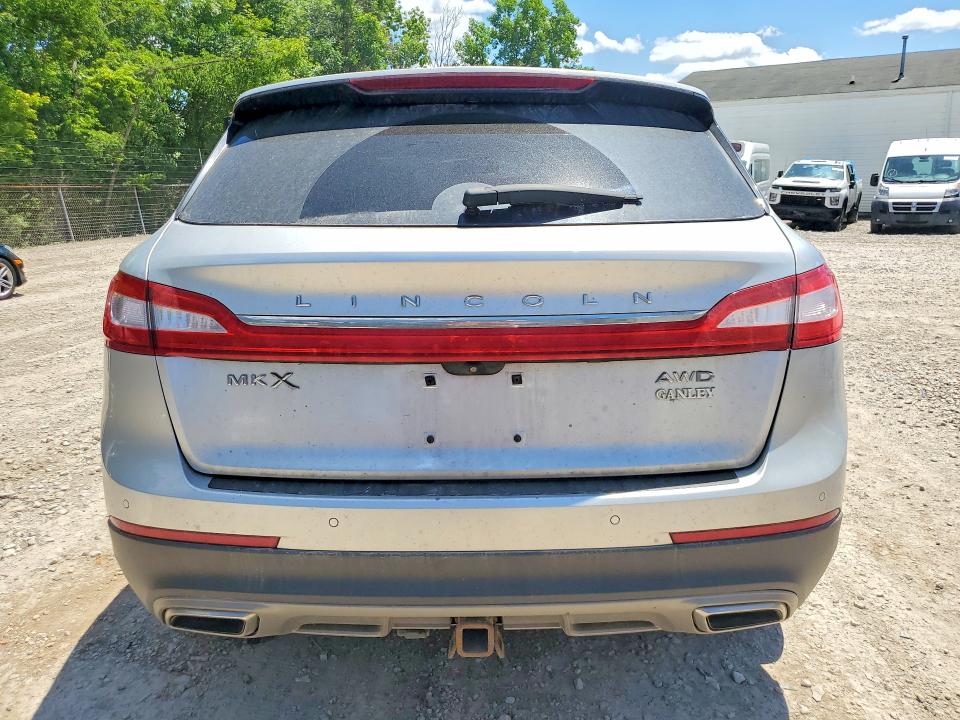 Продажа на аукционе авто 2016 Lincoln Mkx, vin: 2LMTJ8LR2GBL39676, номер лота: 58888296