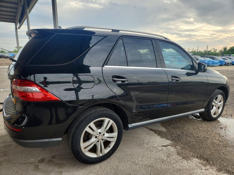 Продажа на аукционе авто 2015 Mercedes-benz Ml, vin: 4JGDA5JB2FA512188, номер лота: 55595636