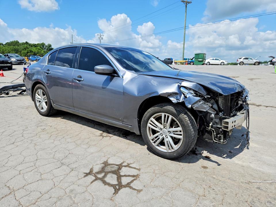 58612376 :رقم المزاد ، JN1CV6AR4FM523301 vin ، 2015 Infiniti Q40 مزاد بيع