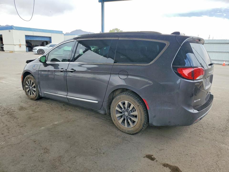 56531496 :رقم المزاد ، 2C4RC1N70LR257728 vin ، 2020 Chrysler Pacifica مزاد بيع