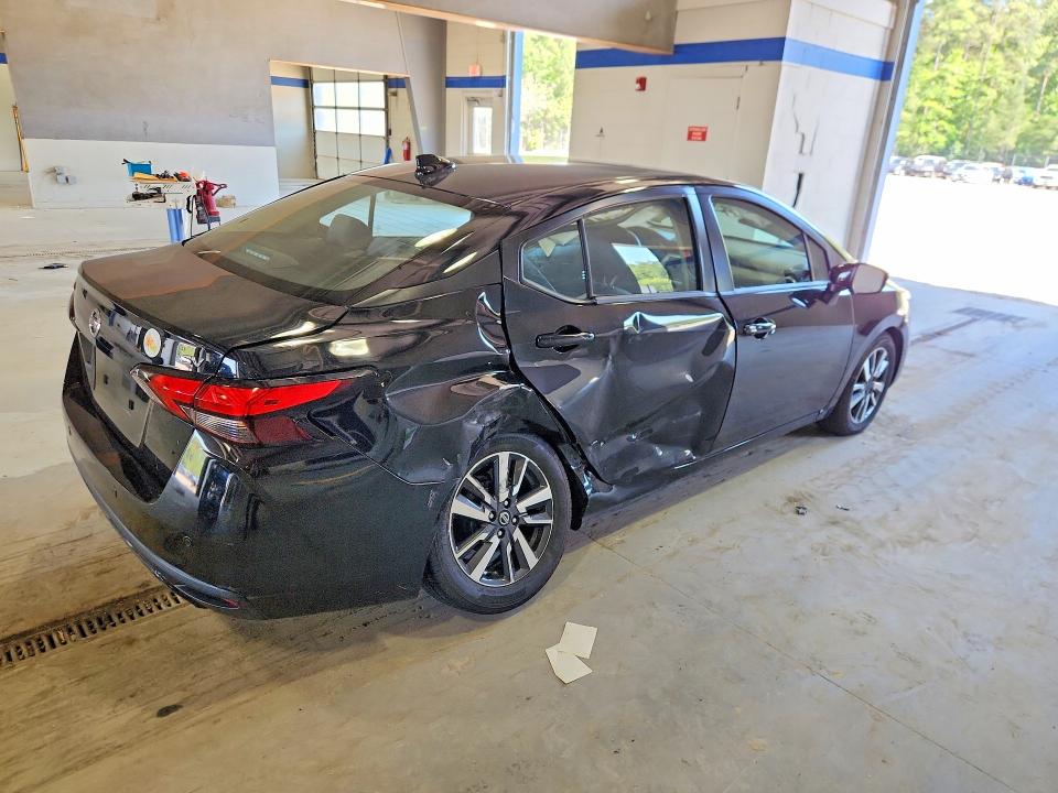 57756256 :رقم المزاد ، 3N1CN8EV7ML889327 vin ، 2021 Nissan Versa مزاد بيع