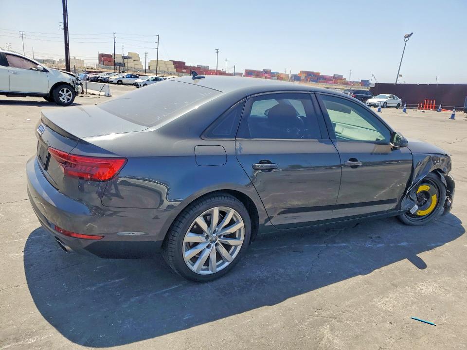 Продажа на аукционе авто 2017 Audi A4, vin: WAUGMAF48HN044388, номер лота: 58443016