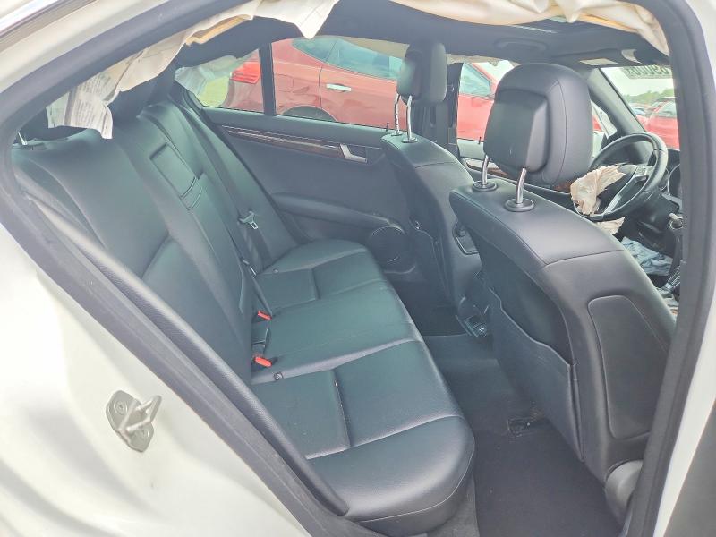 2013 Mercedes-benz C მანქანა იყიდება აუქციონზე, vin: WDDGF8ABXDR273403, აუქციონის ნომერი: 56789006