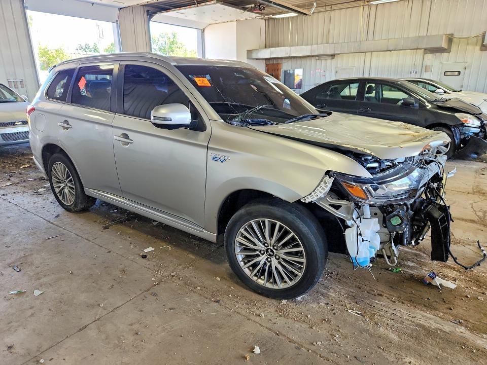Продажа на аукционе авто 2020 Mitsubishi Outlander, vin: JA4J24A50LZ029153, номер лота: 57153636