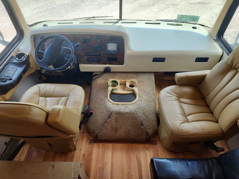 53261716 :رقم المزاد ، 3FCMF53S7XJA06316 vin ، 1999 Ford F550 مزاد بيع