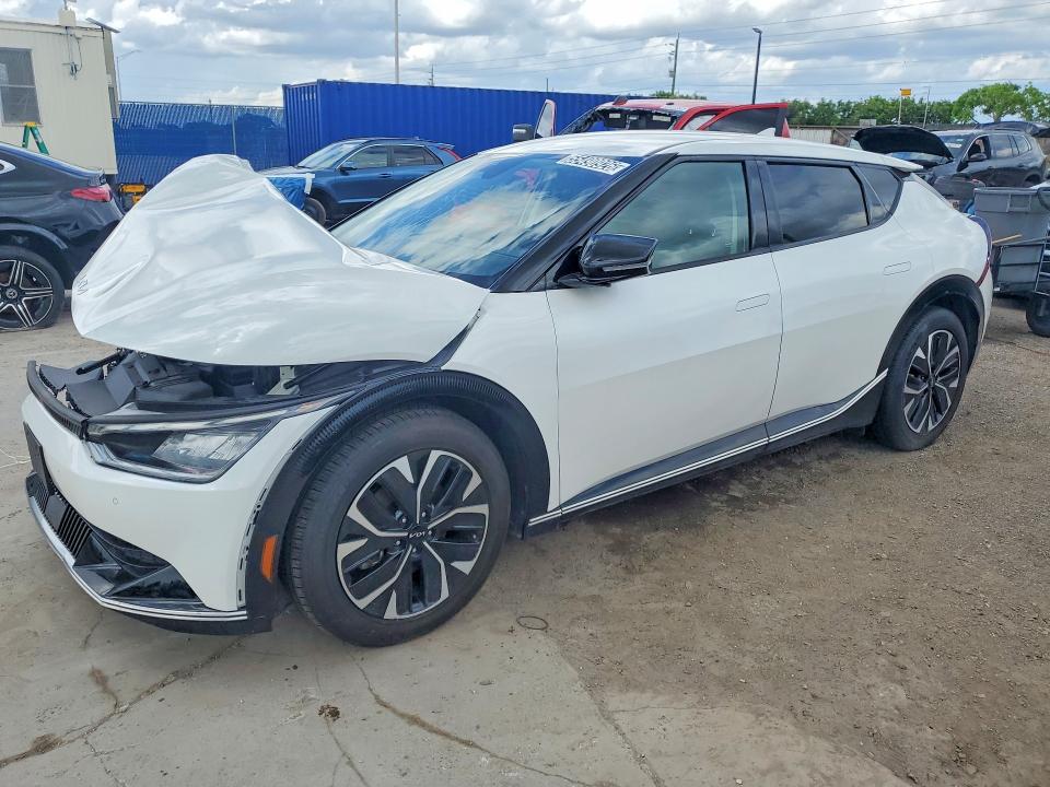 Продажа на аукционе авто 2024 Kia Ev6, vin: KNDC34LA6R5617922, номер лота: 55490926