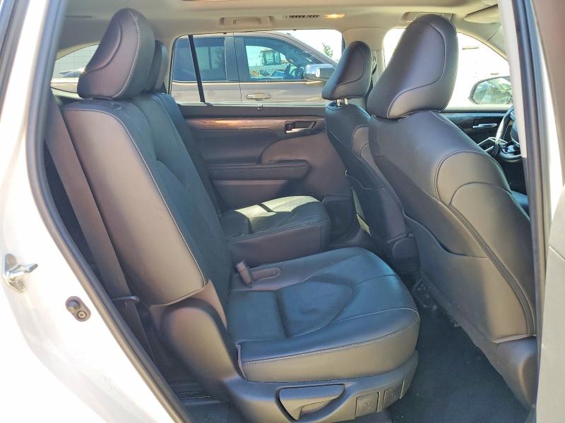 56886466 :رقم المزاد ، 5TDFZRBH3LS021577 vin ، 2020 Toyota Highlander مزاد بيع