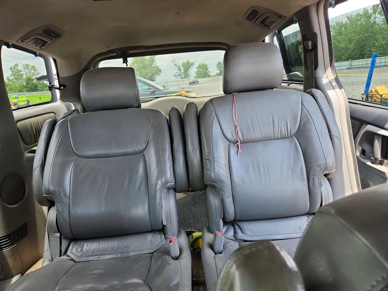 2005 Toyota Sienna მანქანა იყიდება აუქციონზე, vin: 5TDZA22C85S253661, აუქციონის ნომერი: 57947836
