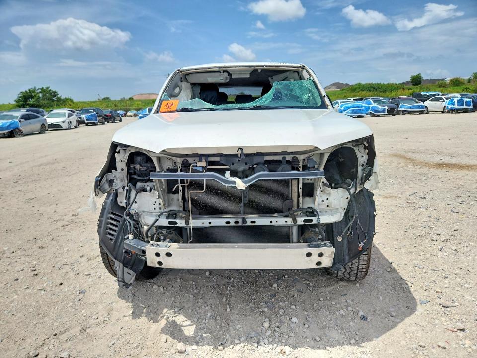 55377236 :رقم المزاد ، JTEZU5JR8J5167163 vin ، 2018 Toyota 4runner مزاد بيع