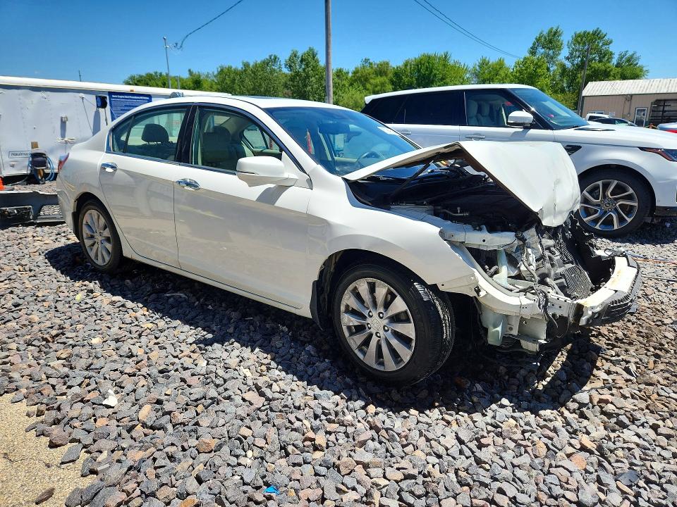 57947016 :رقم المزاد ، 1HGCR3F85FA014661 vin ، 2015 Honda Accord مزاد بيع