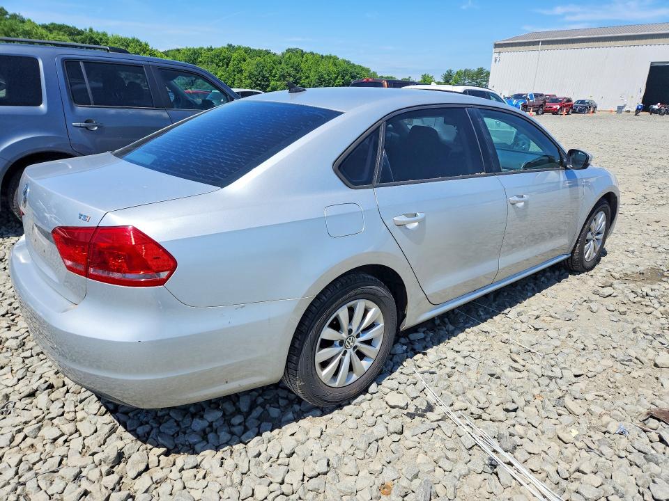 53738206 :رقم المزاد ، 1VWAT7A3XFC005319 vin ، 2015 Volkswagen Passat مزاد بيع