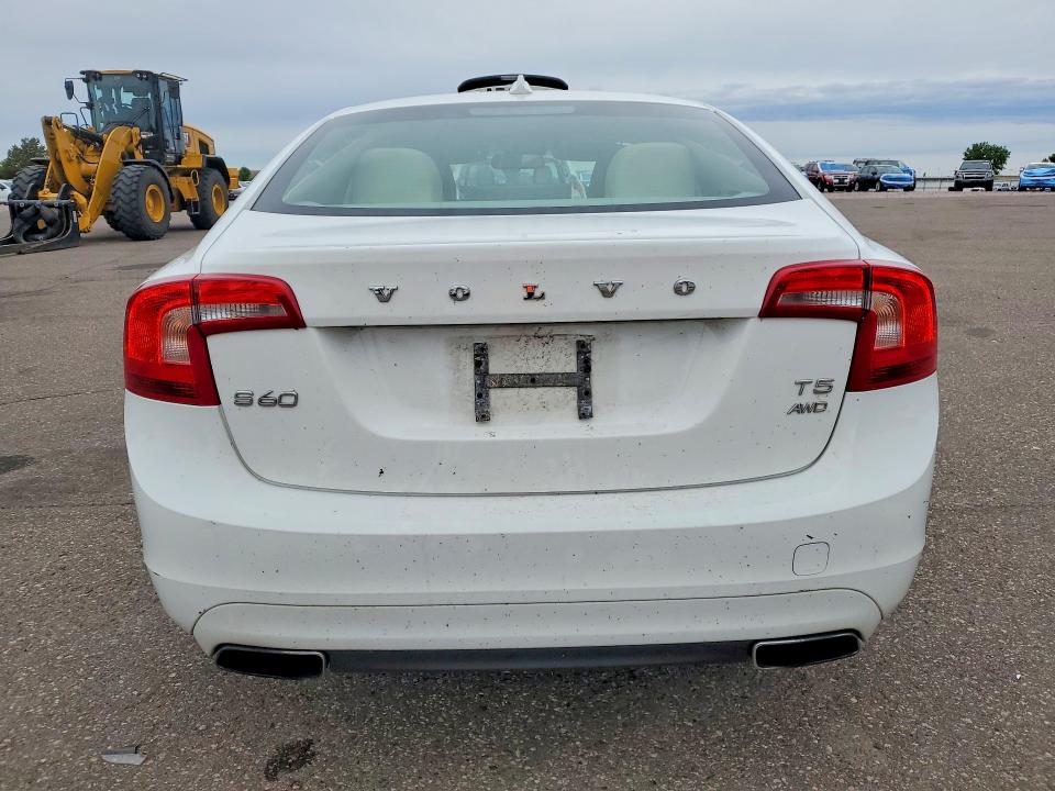 2015 Volvo S60 მანქანა იყიდება აუქციონზე, vin: YV1612TB5F2316095, აუქციონის ნომერი: 56795556