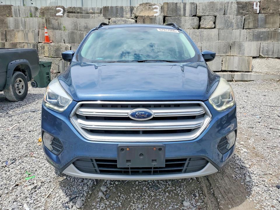 57917006 :رقم المزاد ، 1FMCU9HD3JUA89873 vin ، 2018 Ford Escape مزاد بيع