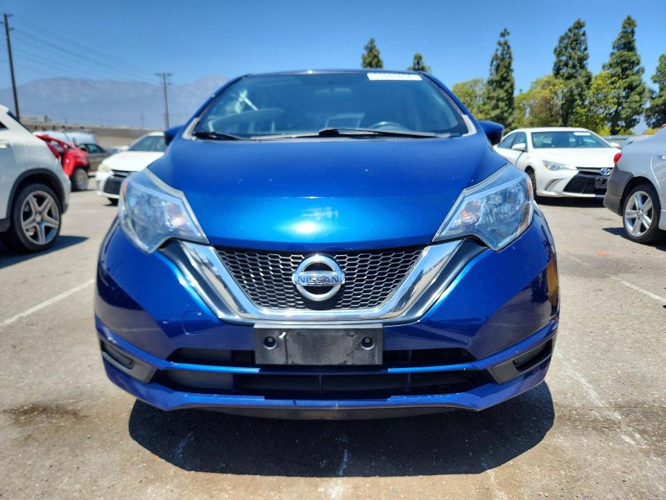 55992656 :رقم المزاد ، 3N1CE2CP2JL368108 vin ، 2018 Nissan Versa Note مزاد بيع
