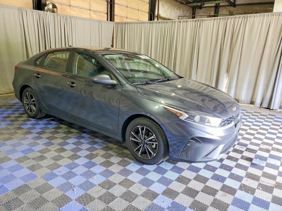 58327876 :رقم المزاد ، 3KPF24AD6PE634914 vin ، 2023 Kia Forte مزاد بيع