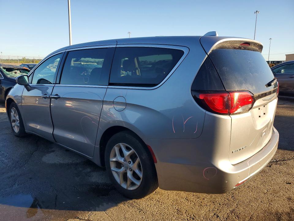 Продаж на аукціоні авто 2018 Chrysler Pacifica, vin: 2C4RC1FG6JR275033, номер лоту: 57908366
