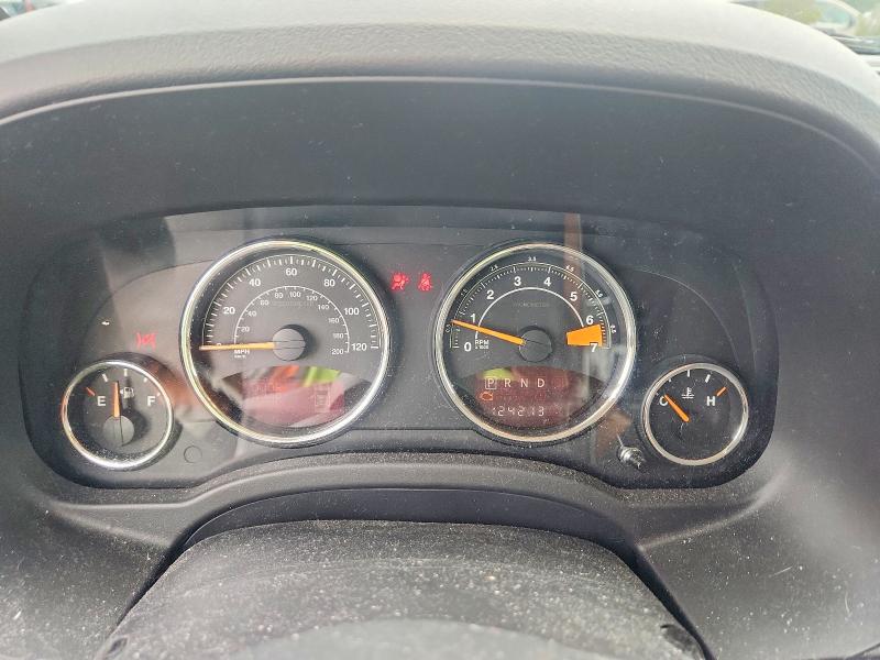 57618336 :رقم المزاد ، 1C4NJDCB2ED652819 vin ، 2014 Jeep Compass مزاد بيع