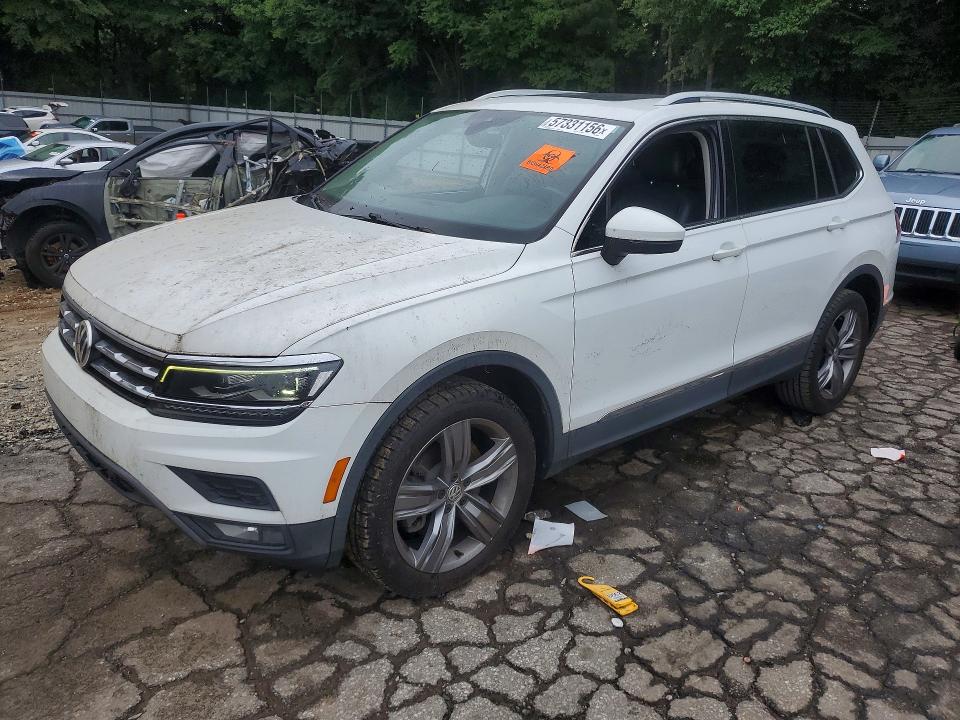 57331156 :رقم المزاد ، 3VV5B7AX5JM090881 vin ، 2018 Volkswagen Tiguan مزاد بيع